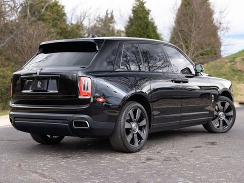 Certified 2019 Rolls-Royce Cullinan image 2