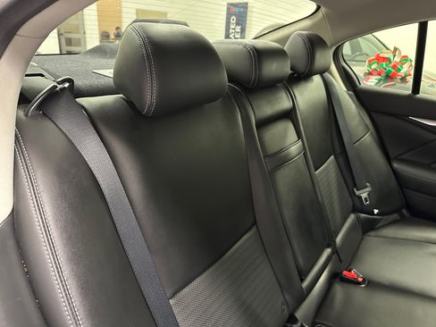 Used 2016 INFINITI Q50 Sport image 32