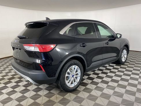Used 2022 Ford Escape SE w/ Cold Weather Package FWD image 11