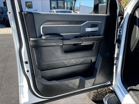 Used 2022 RAM 2500 Big Horn image 19
