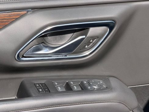 Used 2024 Chevrolet Tahoe High Country image 21