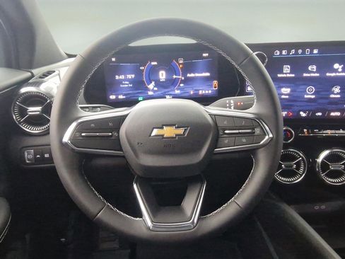 New 2025 Chevrolet Blazer EV LT image 10