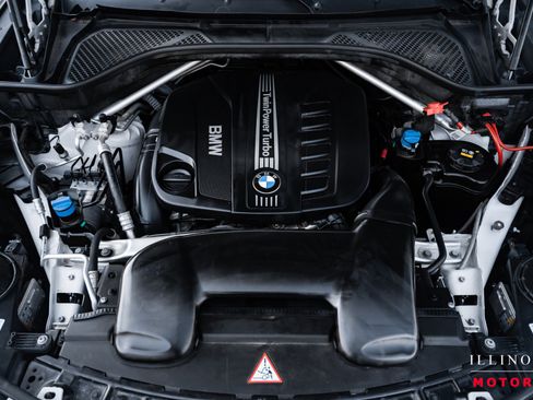 Used 2015 BMW X5 xDrive35d image 41