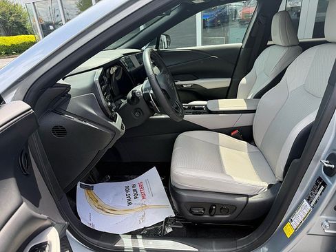 Used 2023 Lexus RX 350 Premium w/ Cold Area Package AWD/4WD image 8