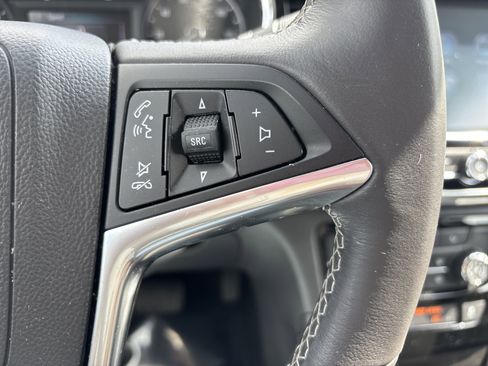 Used 2021 Buick Encore Preferred w/ Safety Package image 22