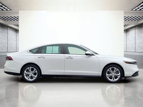 Used 2023 Honda Accord LX image 5