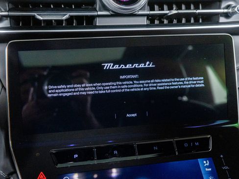 Used 2025 Maserati Grecale Modena image 42