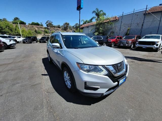 Used 2019 Nissan Rogue SV AWD/4WD image 2