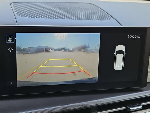Used 2025 Hyundai Santa Fe SEL FWD image 18