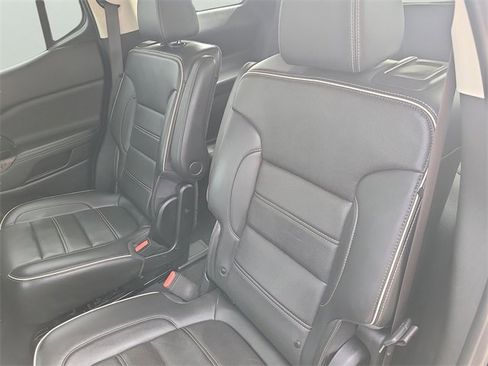 Used 2023 GMC Acadia Denali w/ Denali Technology Package image 15