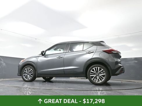 Used 2024 Nissan Kicks SV image 55