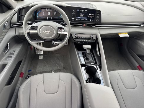 New 2026 Hyundai Elantra SEL Sport image 22