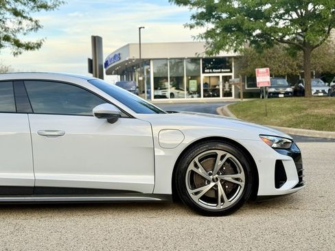 Used 2023 Audi e-tron GT Prestige w/ Prestige Package image 12