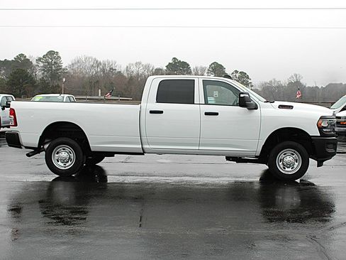 Used 2024 RAM 2500 Tradesman image 7