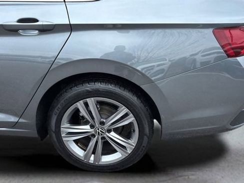 Used 2024 Volkswagen Jetta SE image 35