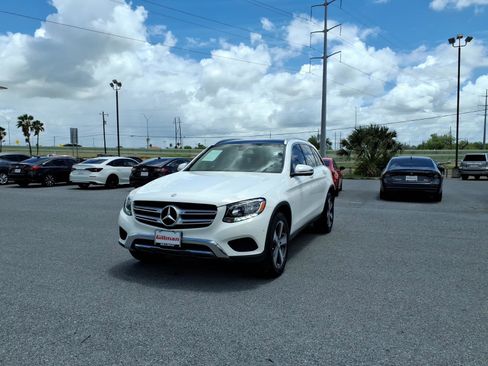 Used 2016 Mercedes-Benz GLC 300 image 4