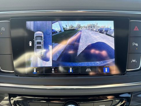 Certified 2024 Buick Enclave Premium image 14
