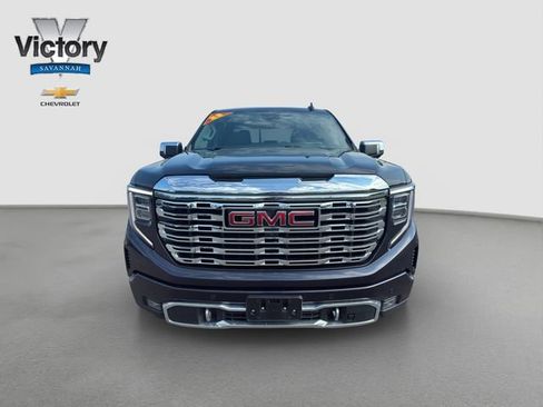 Used 2022 GMC Sierra 1500 Denali w/ Denali Reserve Package AWD/4WD image 2