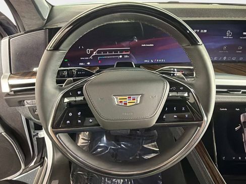 Used 2026 Cadillac Escalade Platinum Sport w/ LPO, Floor Liner Package AWD/4WD image 48
