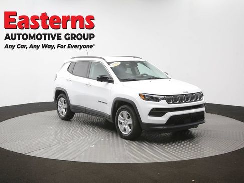 Used 2022 Jeep Compass Latitude w/ Convenience Group FWD image 49