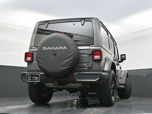 Used 2021 Jeep Wrangler Unlimited Sahara AWD/4WD image 30