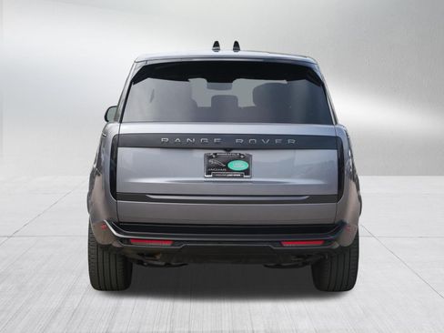Used 2025 Land Rover Range Rover Autobiography image 4