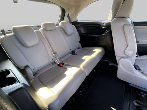 Used 2018 Honda Odyssey EX-L image 19