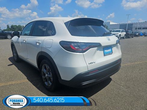 New 2026 Honda HR-V LX image 3