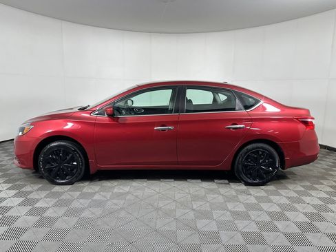 Used 2016 Nissan Sentra SV FWD image 2