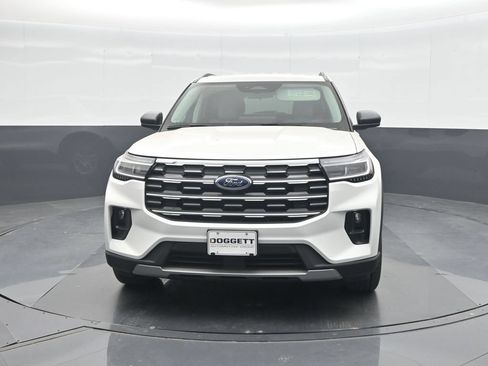 New 2026 Ford Explorer Active w/ Active Comfort Package RWD image 5