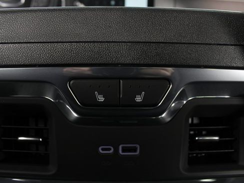 New 2026 GMC Sierra 2500 Denali w/ Denali Reserve Package image 24