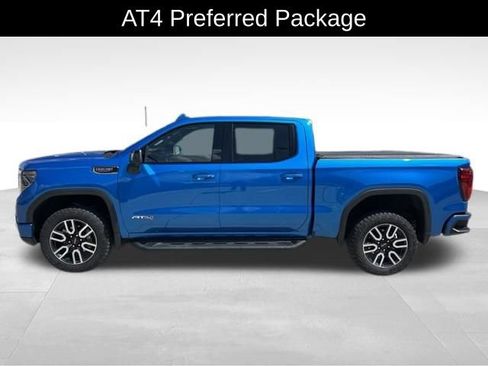 Used 2024 GMC Sierra 1500 AT4 w/ AT4 Premium Package AWD/4WD image 6