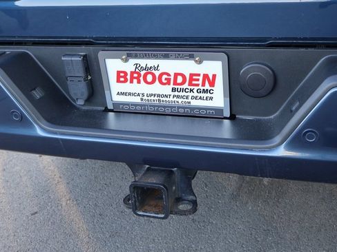 Used 2020 GMC Sierra 2500 AT4 w/ Technology Package image 17