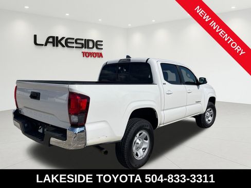 Used 2023 Toyota Tacoma SR5 RWD image 4