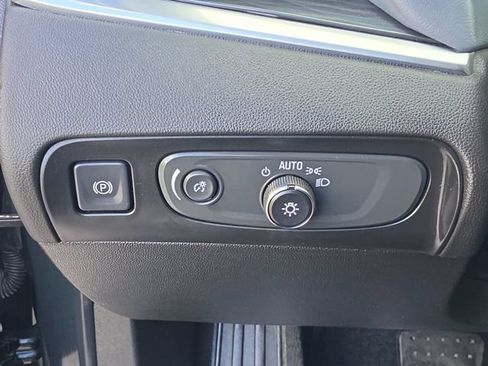 Certified 2020 Buick Enclave Essence FWD image 22