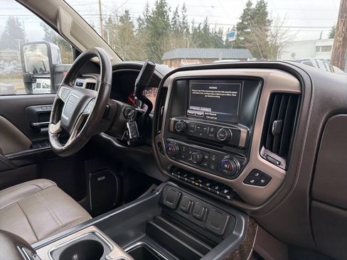 Used 2016 GMC Sierra 2500 Denali w/ Duramax Plus Package image 19
