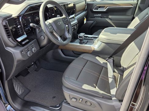 New 2026 Chevrolet Silverado 1500 High Country w/ Midnight Edition AWD/4WD image 5
