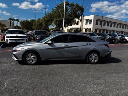 Used 2026 Hyundai Elantra SE