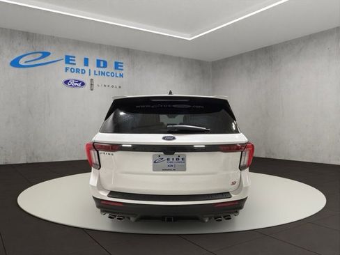 Used 2025 Ford Explorer ST image 7