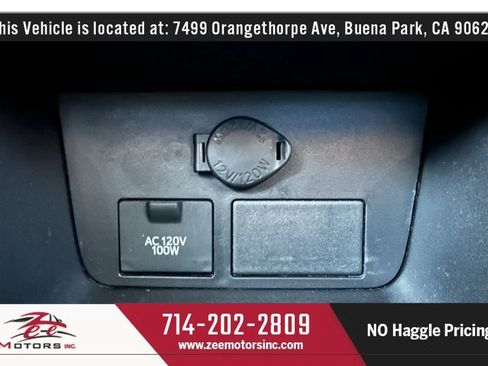 Used 2016 Toyota Highlander XLE AWD/4WD image 39