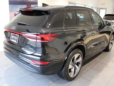 Used 2025 Audi Q6 e-tron Premium Plus w/ Premium Plus image 19