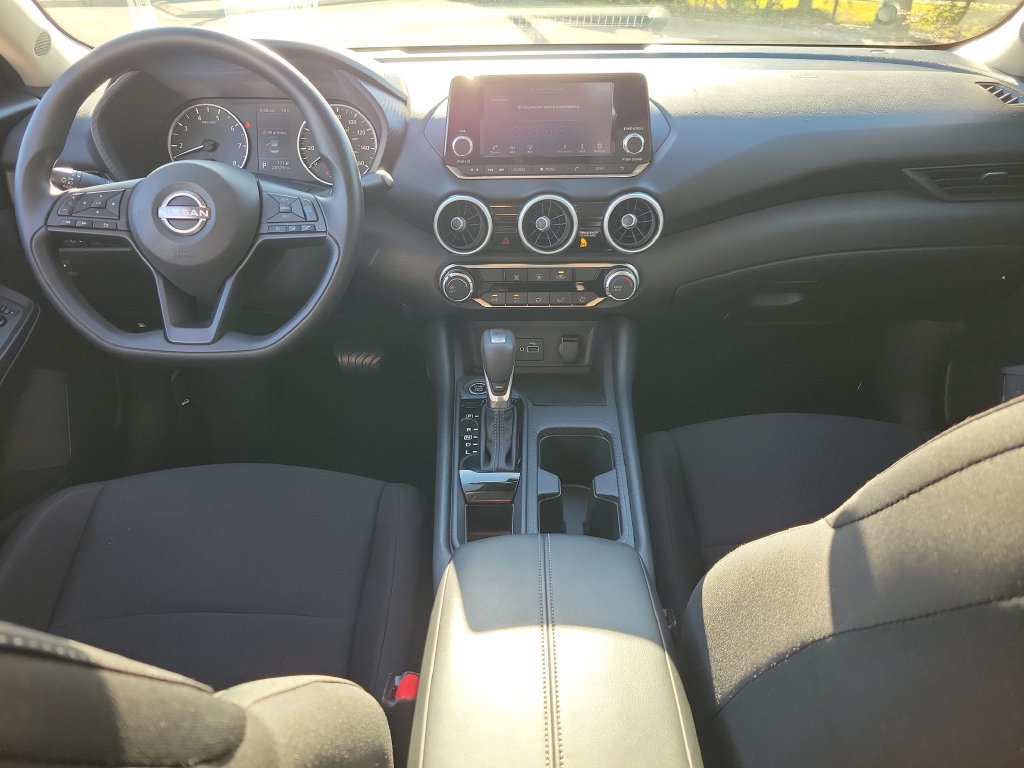 Certified 2025 Nissan Sentra S FWD image 10