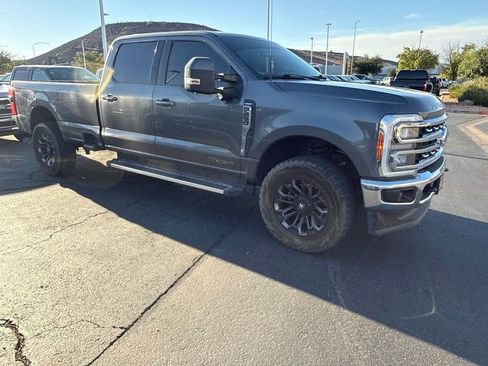Used 2023 Ford F250 Lariat w/ FX4 Off-Road Package AWD/4WD image 3