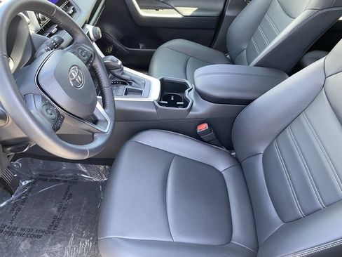 Certified 2025 Toyota RAV4 XLE Premium FWD image 22