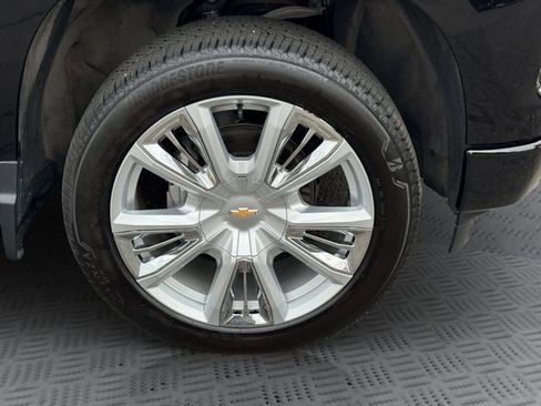 Certified 2025 Chevrolet Silverado 1500 High Country w/ High Country Premium Package AWD/4WD image 28