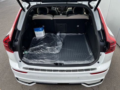 New 2026 Volvo XC60 B5 Plus w/ Protection Package Premier image 16
