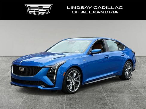 Used 2025 Cadillac CT5 V RWD image 1