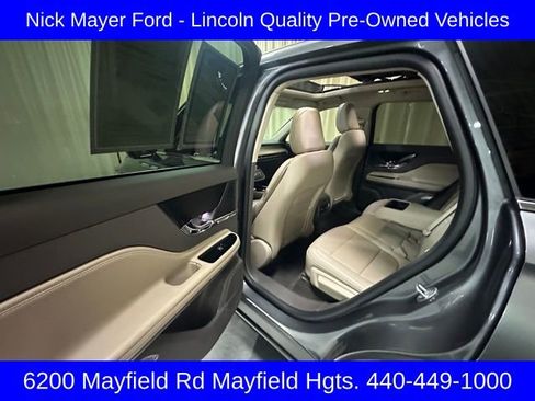 Used 2022 Lincoln Corsair AWD w/ Premium Package image 17