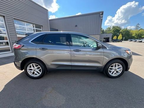 Used 2024 Ford Edge SEL w/ Convenience Package AWD/4WD image 4
