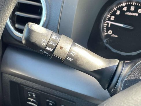 Used 2018 Toyota Tundra SR5 w/ SR5 Upgrade Package image 21